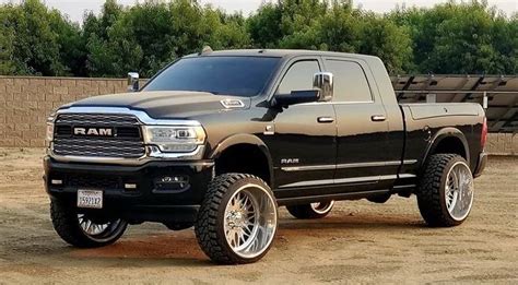 Ram 3500 | Dodge diesel trucks, Cummins trucks, Trucks lifted diesel