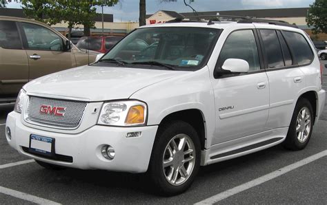 2009 GMC Envoy Denali - 4dr SUV 5.3L V8 auto