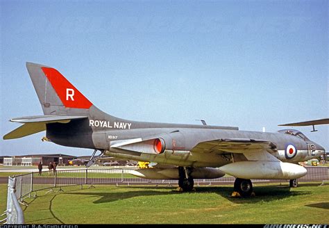 Supermarine Scimitar F1 - UK - Navy | Aviation Photo #2661111 | Airliners.net