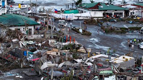 Super Typhoon Haiyan Devastates Philippines