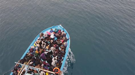 Libya: Coast Guard rescues 80 migrants from sinking boat | Video Ruptly