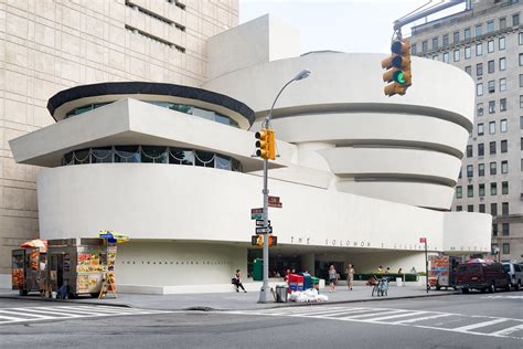 Solomon R. Guggenheim Museum build by Frank Lloyd Wright, New York ...