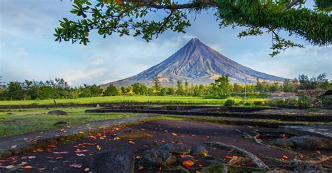 14 Tourist Spots You Shouldn't Miss in Legazpi Albay | Gu...