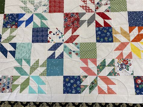 Melanie’s Multicolor Hunter’s Star Quilt! – Lady Bird Quilts