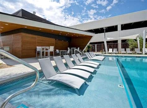 The Pool at Hampton Inn and Suites Las Vegas Convention Center: Season ...