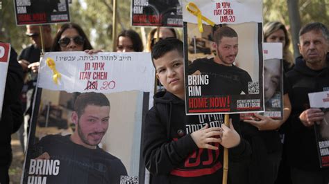 Families of Gaza hostages set out on 4-day march to Jerusalem