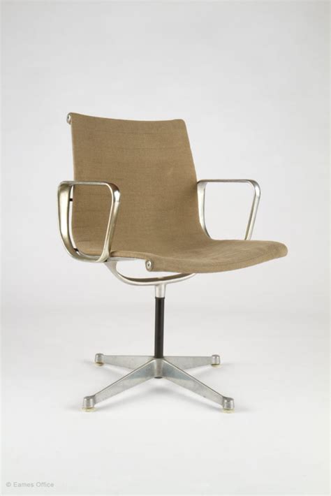 EAMES ALUMINUM GROUP MANAGEMENT CHAIR - Eames Office