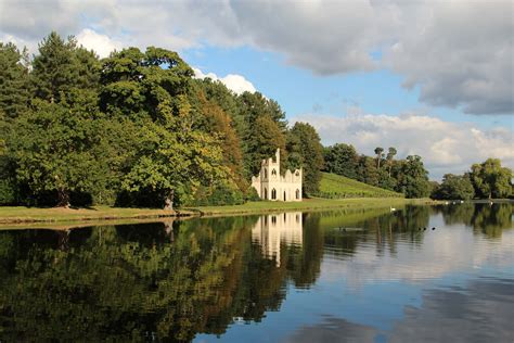 Painshill Park, Cobham, Surrey - Beautiful England Photos