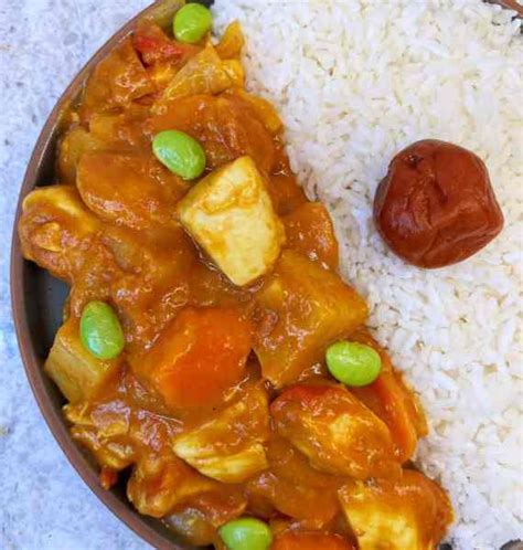 Japanese Chicken Curry Recipe {One Pot, 40 Minutes, Water Free}