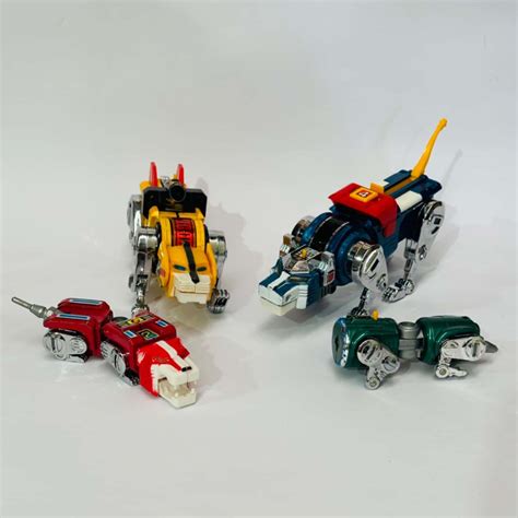 VINTAGE Voltron Lion Force Toys 1980s(s)