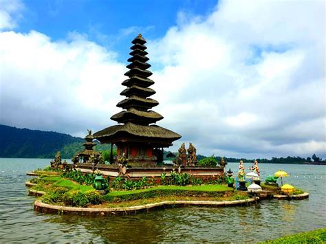 Ulun Danu Batur Temple, Kintamani - TripAdvisor