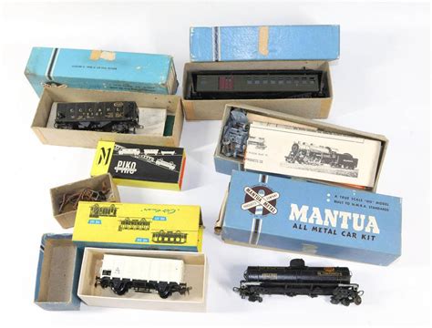 Mantua Train Cars And Kits