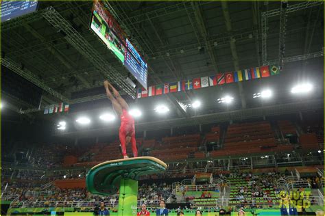 Simone Biles Wins Gold Medal In Vault at Rio Olympics! | Photo 1010303 - Photo Gallery | Just ...