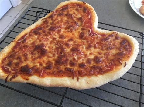 Heart Shaped Pizza Recipe | Lucky Mojito