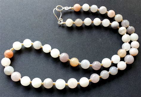 White Agate Necklace by johannalemmerman on Etsy