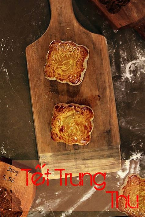 Moon Cakes | Moon cake, Vietnamese dessert, Bánh trung thu