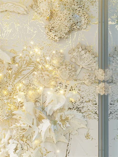 DIOR CHRISTMAS 2021 - Wanda Barcelona | Nikah decor, Store design interior, Christmas window