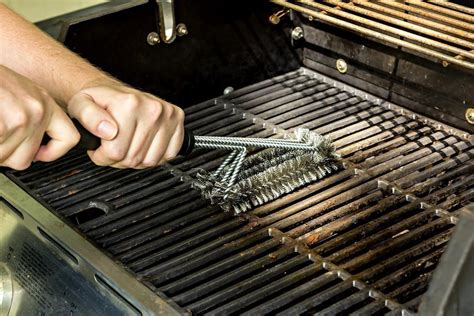 Clean your Grill and Start Loving your BBQ Again :: YardYum - Garden ...