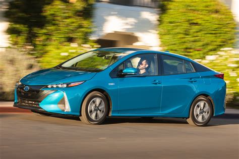 2017 Toyota Prius Prime First Drive