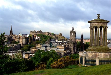 File:Edinburgh from Calton Hill with Dugald Stewart Monument 3.JPG - Wikimedia Commons