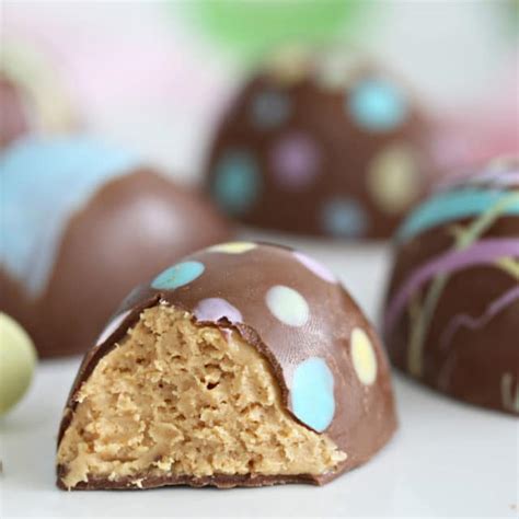 Peanut Butter Easter Eggs - SugarHero