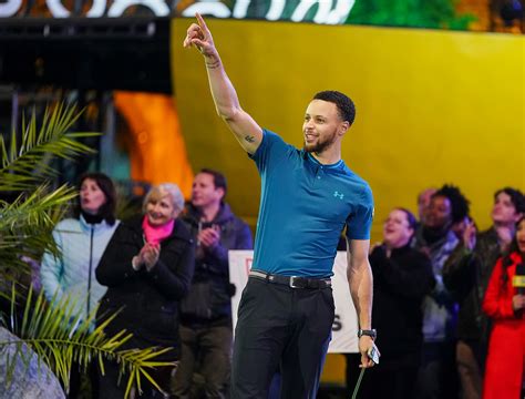 Steph Curry's 'Holey Moley': 5 questions about his crazy show