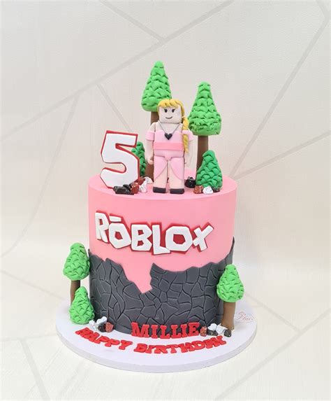 Roblox Cake - Flair Cake Boutique