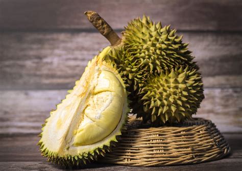 Tak Hanya Lezat, Ini 13 Manfaat Durian bagi Kesehatan