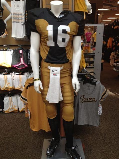 Iowa Throwback Uniform | Iowa hawkeyes, Iowa, Football uniforms