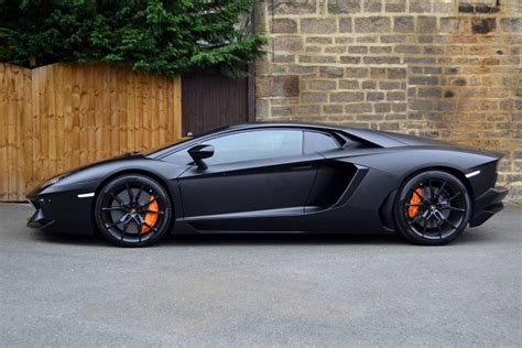 Lamborghini Aventador Satin Side View - Reforma UK