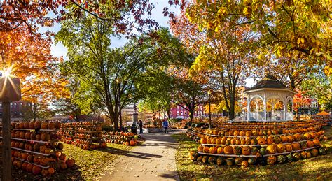 Scenes of Fall in New Hampshire & Vermont - New England Today