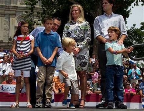 The 44 Cutest Photos Of Mitt Romney With His Grandchildren