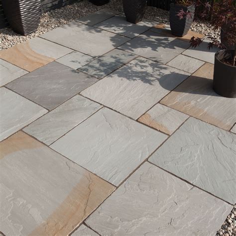 Rustic grey Natural Sandstone Single paving slab (L)600mm (W)600mm ...