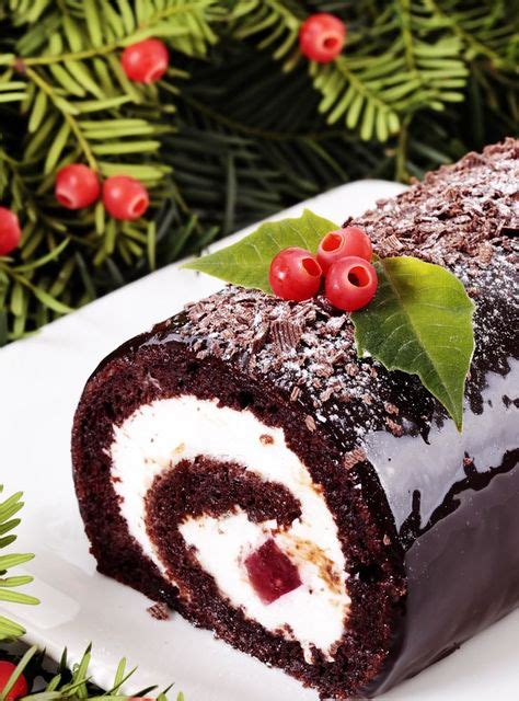 10 Surprising Christmas Traditions That Make Us Hungry | Christmas food ...