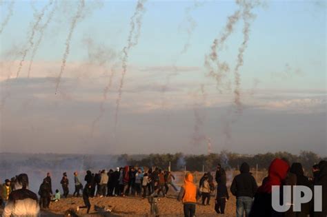 Photo: Palestinian Protests Along the Israel-Gaza Border. - GAZ2019122714 - UPI.com