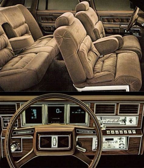 Old Lincoln Town Car Interior