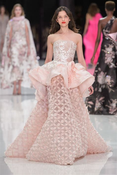 The Most Gorgeous Runway Dresses Of The Decade | Couture dresses ...