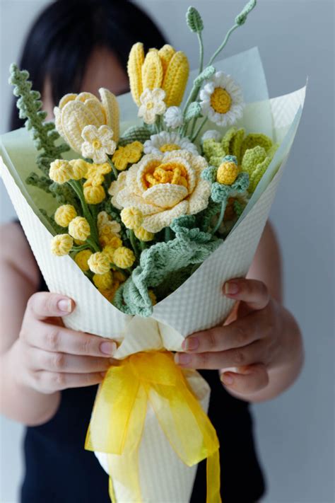 Yellow Rose and Tulip Bouquet Kit-with PDF pattern - Hookok