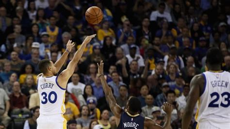 Steph Curry hits record 13 3-pointers in win over Pelicans | CBC Sports