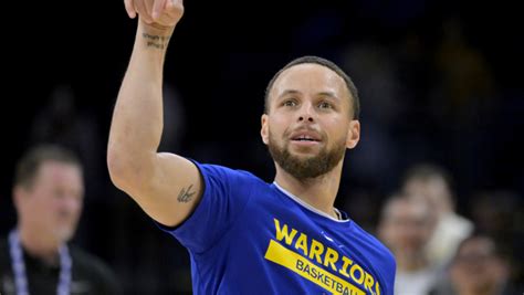 Golden State Warriors' Stephen Curry calls himself the greatest point guard in NBA history