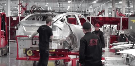 Rare footage from a Tesla Fremont Factory tour [video] - Electrek