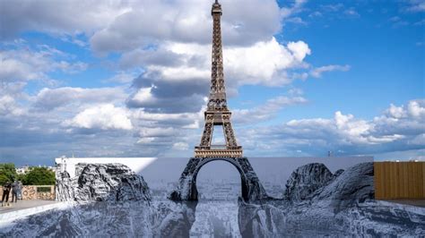 Eiffel Tower France / Visiting The Eiffel Tower Highlights Tips Tours Planetware / It was ...