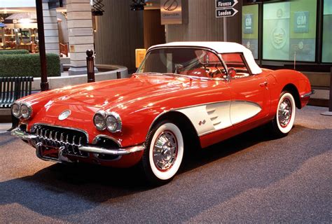 1960 Chevrolet Corvette - Information and photos - MOMENTcar