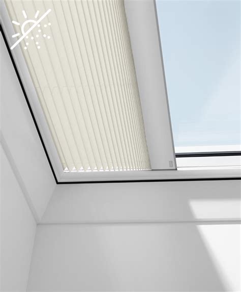 VELUX translucent pleated blind for flat roof windows FMG