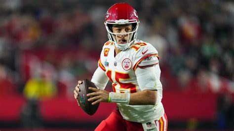 Patrick Mahomes injury update: Chiefs QB still not 100% after playoff ...