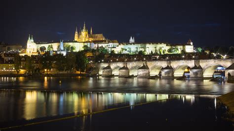 Prague Castle wallpaper - backiee