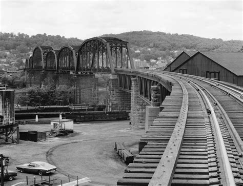 File:B&O Railroad Viaduct from Benwood.jpg - Wikimedia Commons