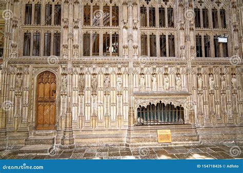 Interior of Winchester Cathedral Editorial Photo - Image of altar ...