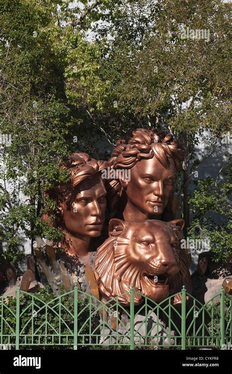 Siegfried & Roy statue on the strip in Las Vegas, Nevada Stock Photo ...