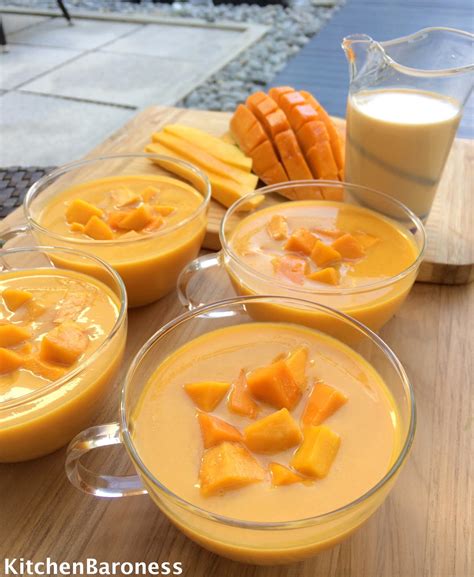 KitchenBaroness: Dim Sum Mango Pudding